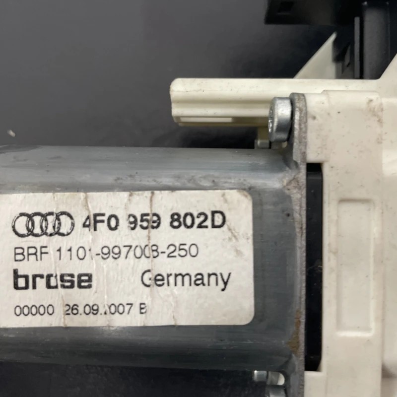 Motoras geam dreapta fata / Audi A6 Allroad C6 2008 / Audio si electronice
