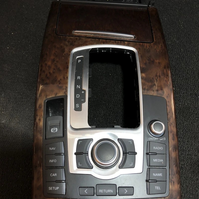 Butoane consola centrala / Audi A6 Allroad C6 2008 / Interior