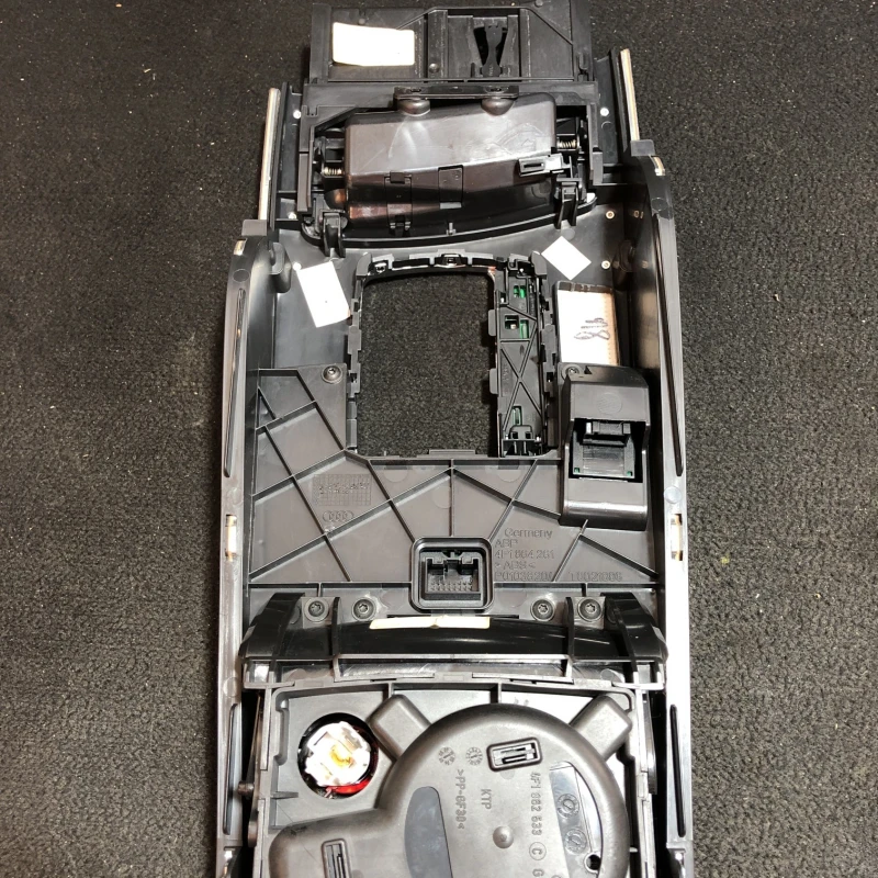 Butoane consola centrala / Audi A6 Allroad C6 2008 / Interior