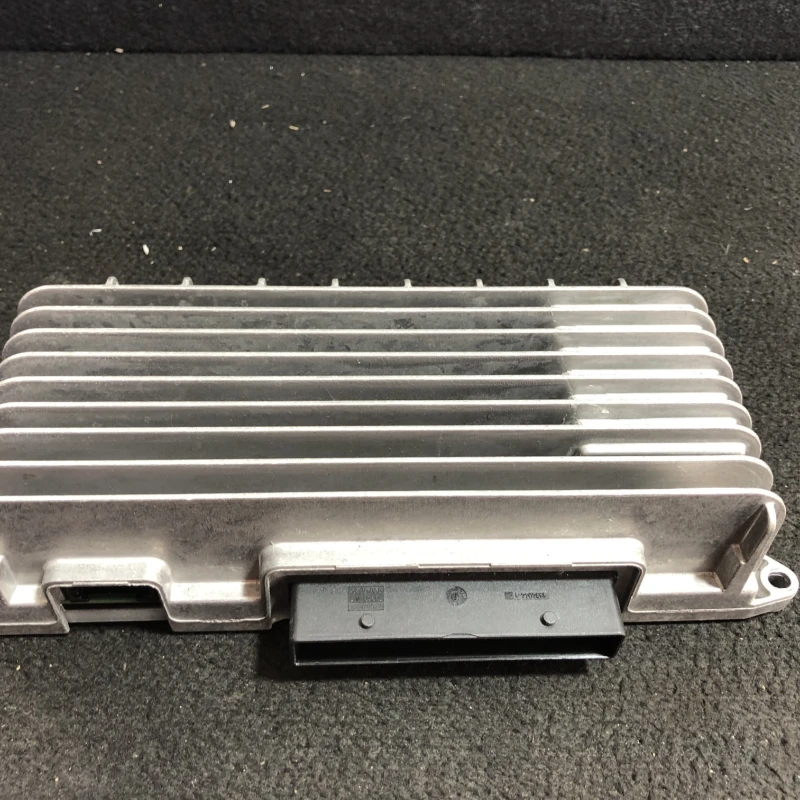 Amplificator audio Audi 