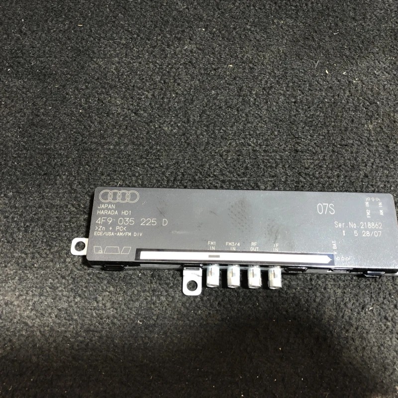 Amplificator antena / Audi A6 Allroad C6 2008 / Audio si electronice