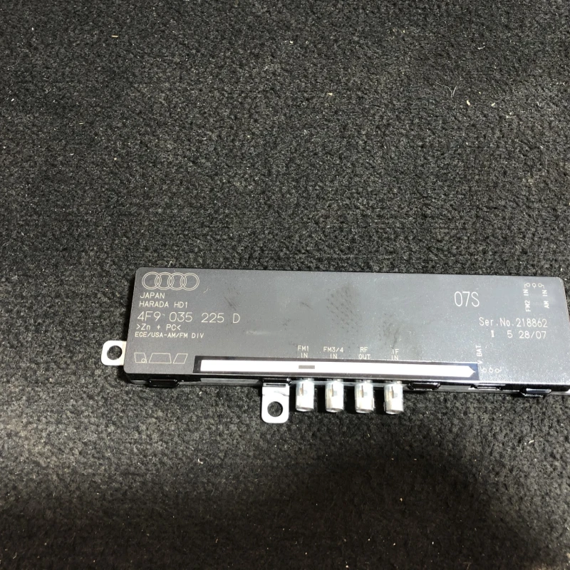 Amplificator antena / Audi A6 Allroad C6 2008 / Audio si electronice