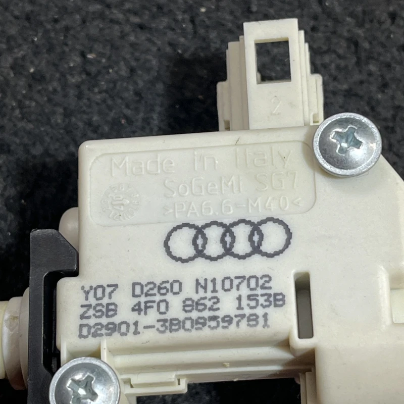 Motoras deschidere usa rezervor / Audi A6 Allroad C6 2008 / Audio si electronice