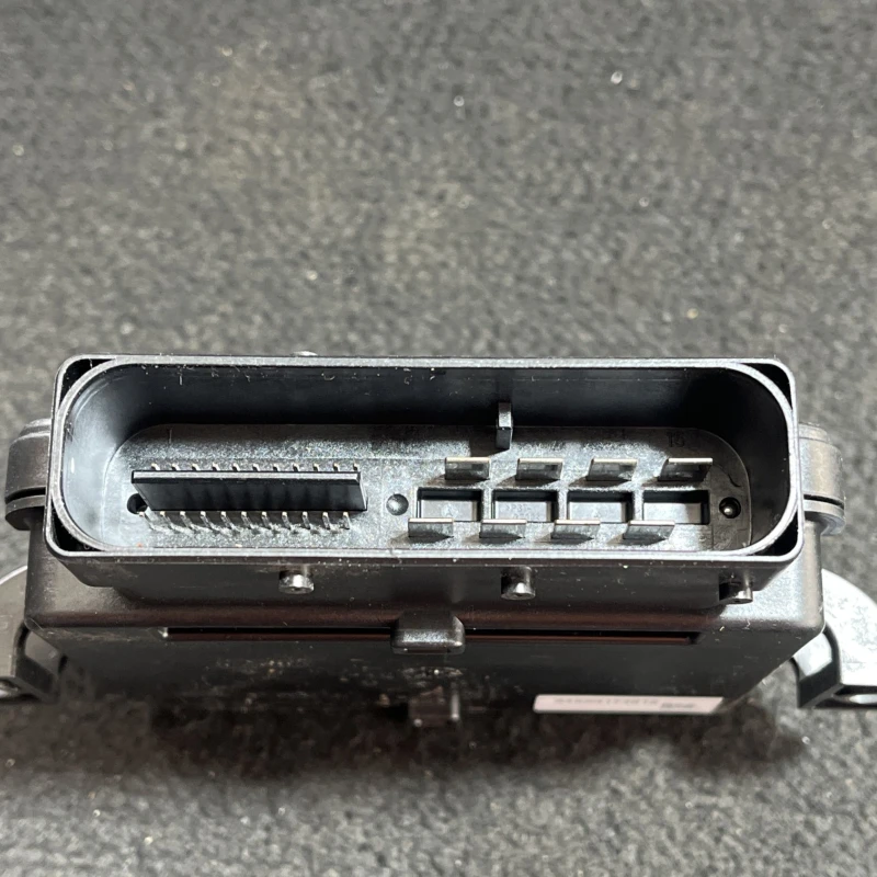 Calculator frana de mana / Audi A6 Allroad C6 2008 / Audio si electronice