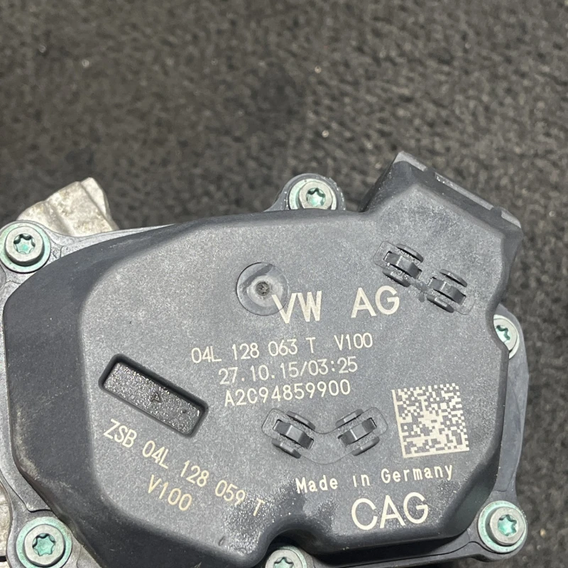 Clapeta de acceleratie / Audi Q5 8R 2015 / Motor, racire si evacuare