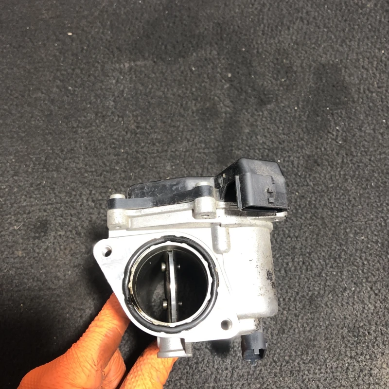 Clapeta de acceleratie / Nissan Qashqai J11 2015 / Motor, racire si evacuare