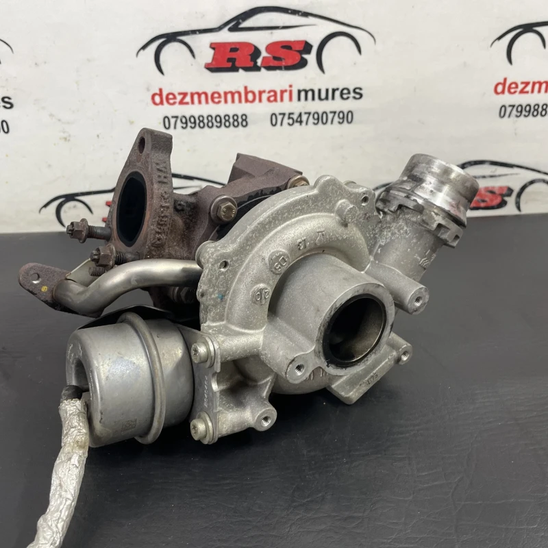 Turbosuflanta turbo turbina Nissan 