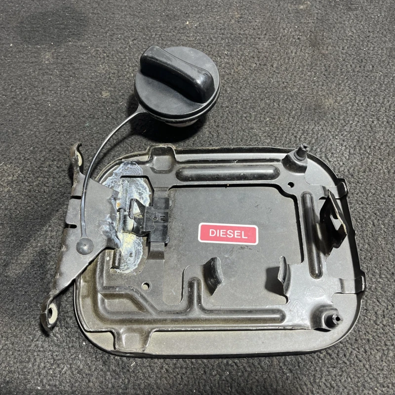 Capac usa rezervor / Nissan Qashqai J11 2015 / Caroserie, oglinzi si faruri