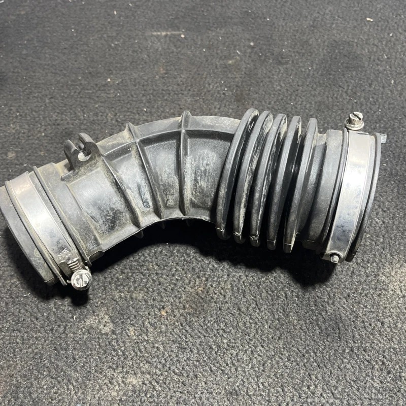 Furtun aer / Nissan Qashqai J11 2015 / Motor, racire si evacuare