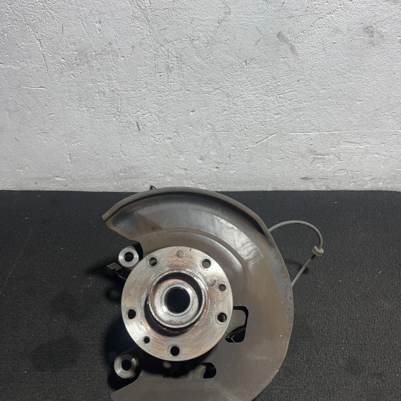 Fuzeta stanga fata / Nissan Qashqai J11 2015 / Directie si suspensie