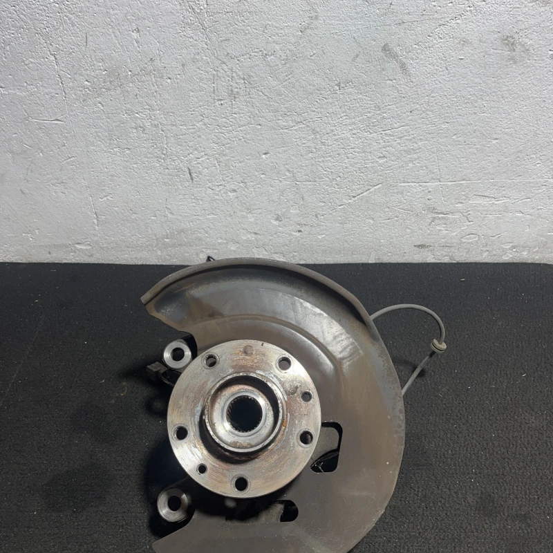 Fuzeta stanga fata / Nissan Qashqai J11 2015 / Directie si suspensie