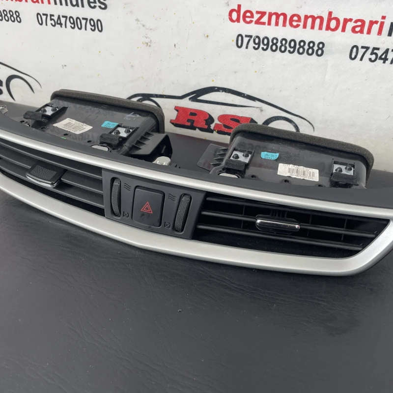 Grila aer bord / Nissan Qashqai J11 2015 / Interior