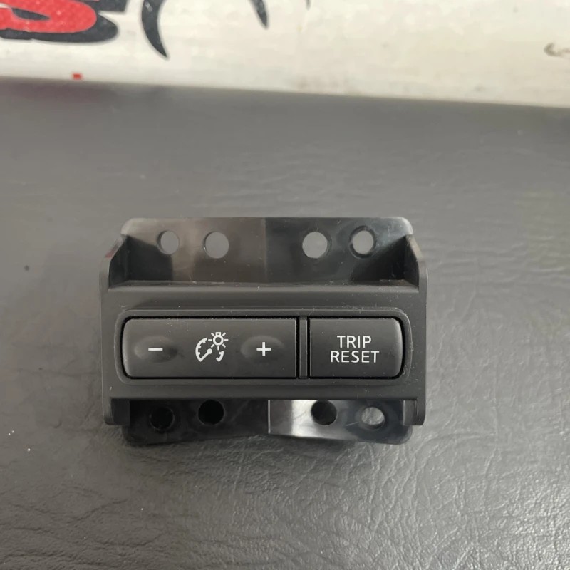 buton reglare ceas bord Nissan Qashqai J11 2015