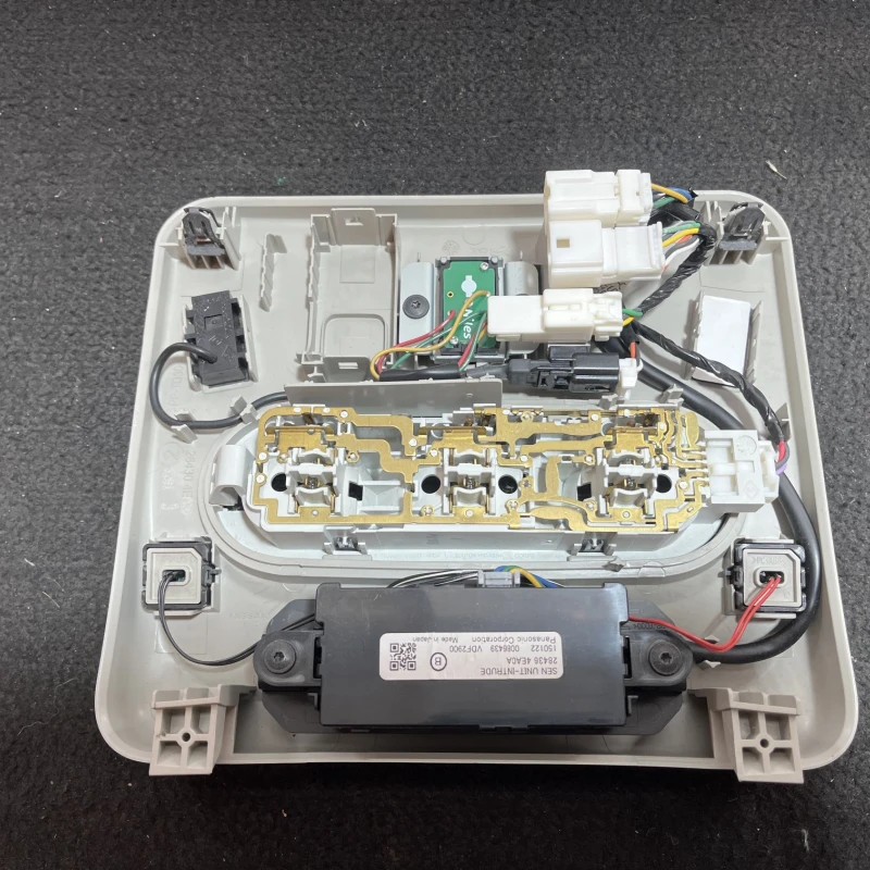 Plafoniera / Nissan Qashqai J11 2015 / Interior
