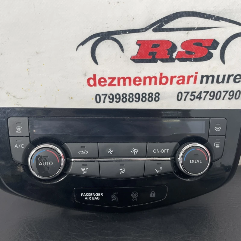 Panou climatronic Nissan 