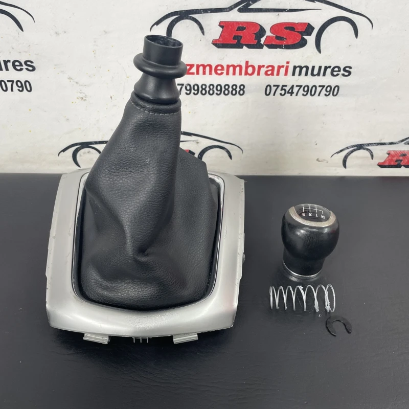 Nuca schimbator Nissan 