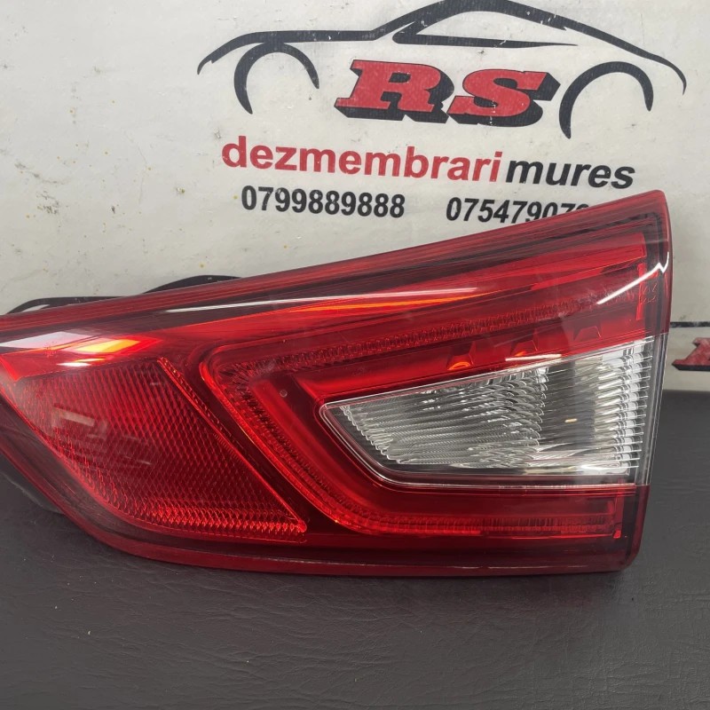 Stop dreapta haion / Nissan Qashqai J11 2015 / Caroserie, oglinzi si faruri