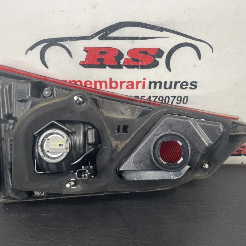 Stop dreapta haion / Nissan Qashqai J11 2015 / Caroserie, oglinzi si faruri