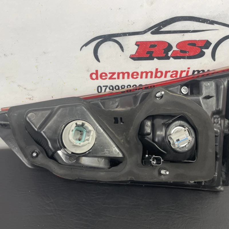 Stop stanga haion / Nissan Qashqai J11 2015 / Caroserie, oglinzi si faruri