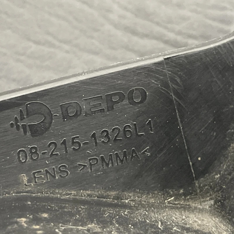 Stop stanga haion / Nissan Qashqai J11 2015 / Caroserie, oglinzi si faruri