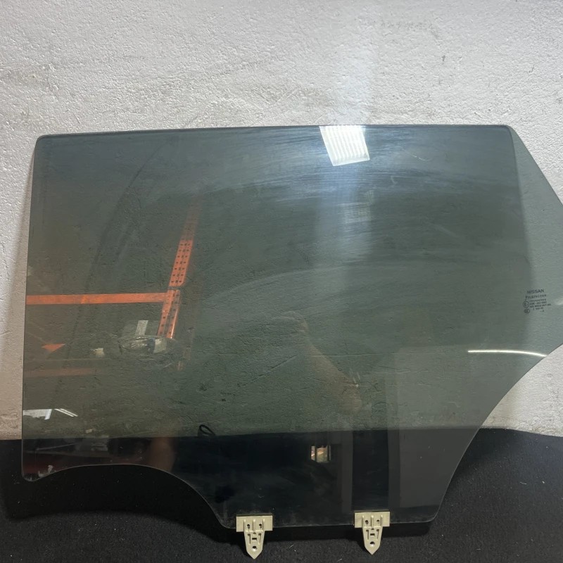 Geam stanga spate / Nissan Qashqai J11 2015 / Caroserie, oglinzi si faruri