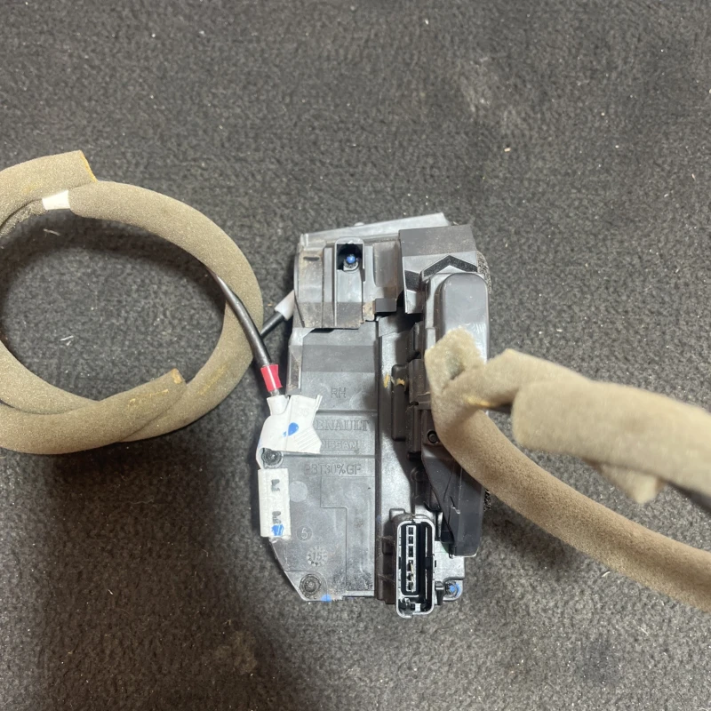 Iala broasca usa dreapta spate / Nissan Qashqai J11 2015 / Caroserie, oglinzi si faruri