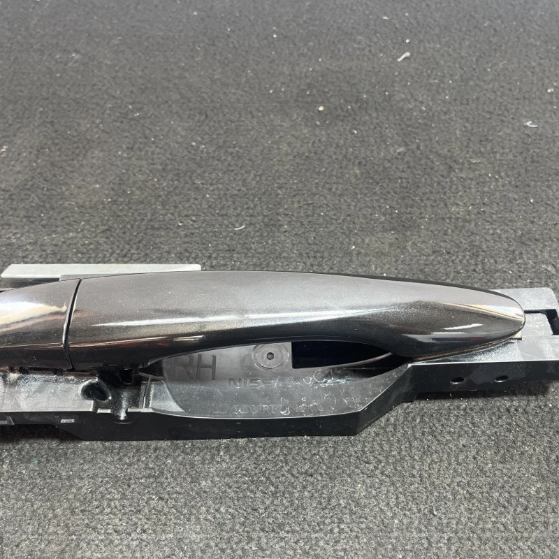 Maner usa dreapta spate Nissan Qashqai J11 2015