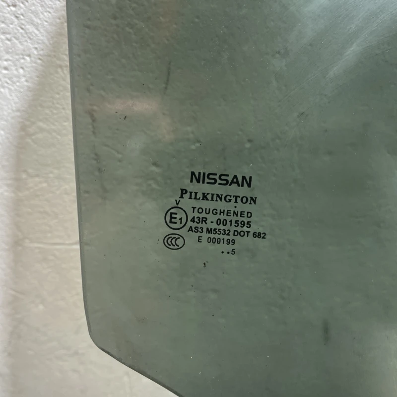 Geam dreapta spate / Nissan Qashqai J11 2015 / Caroserie, oglinzi si faruri