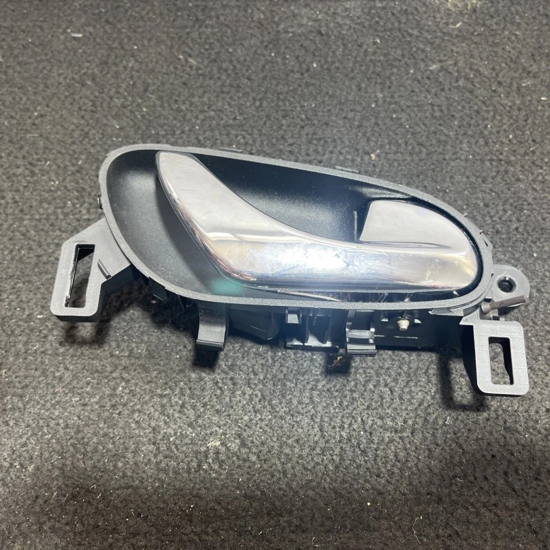 Maner interior usa dreapta spate Nissan Qashqai J11 2015
