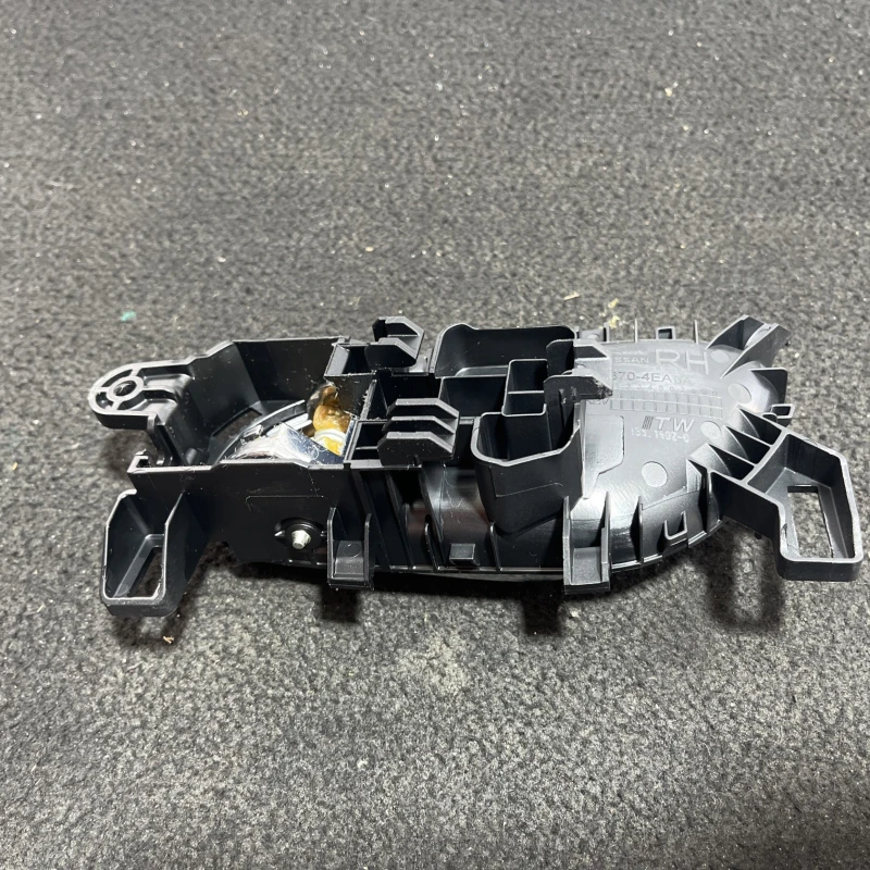 Maner interior usa dreapta spate / Nissan Qashqai J11 2015 / Interior