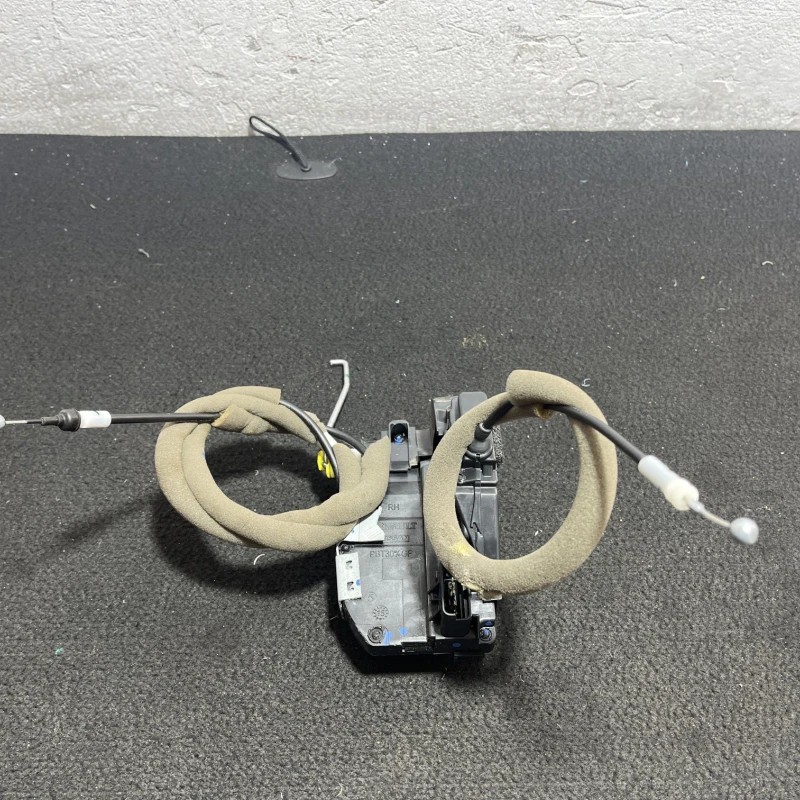 Iala broasca usa dreapta fata / Nissan Qashqai J11 2015 / Caroserie, oglinzi si faruri