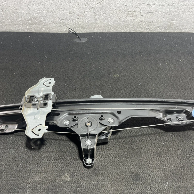 Macara geam dreapta fata / Nissan Qashqai J11 2015 / Caroserie, oglinzi si faruri