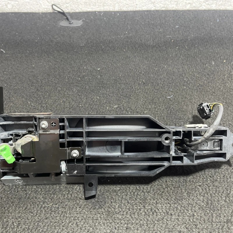 Maner usa dreapta fata / Nissan Qashqai J11 2015 / Caroserie, oglinzi si faruri