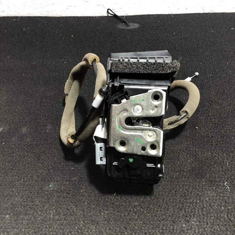 Iala broasca usa stanga fata / Nissan Qashqai J11 2015 / Caroserie, oglinzi si faruri