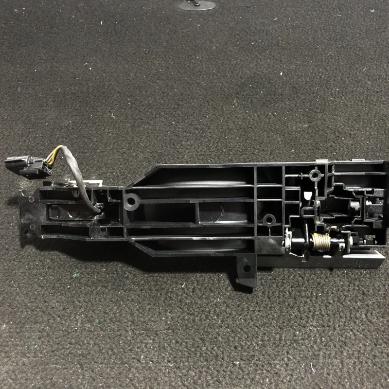 Maner usa stanga fata / Nissan Qashqai J11 2015 / Caroserie, oglinzi si faruri