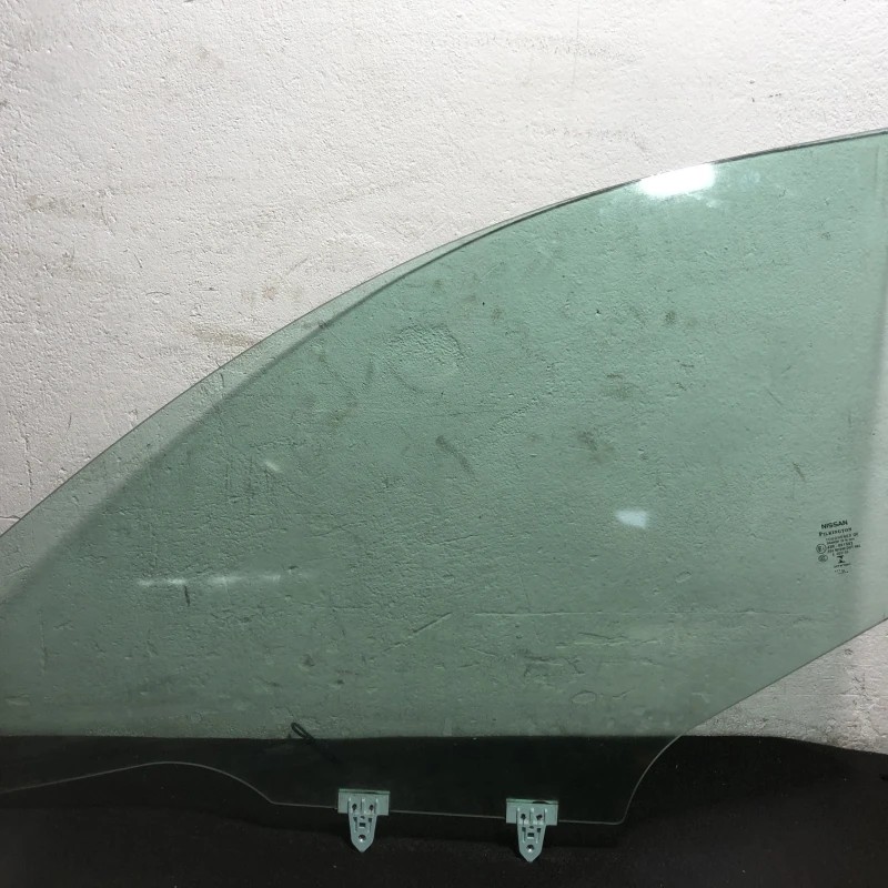 Geam stanga fata / Nissan Qashqai J11 2015 / Caroserie, oglinzi si faruri