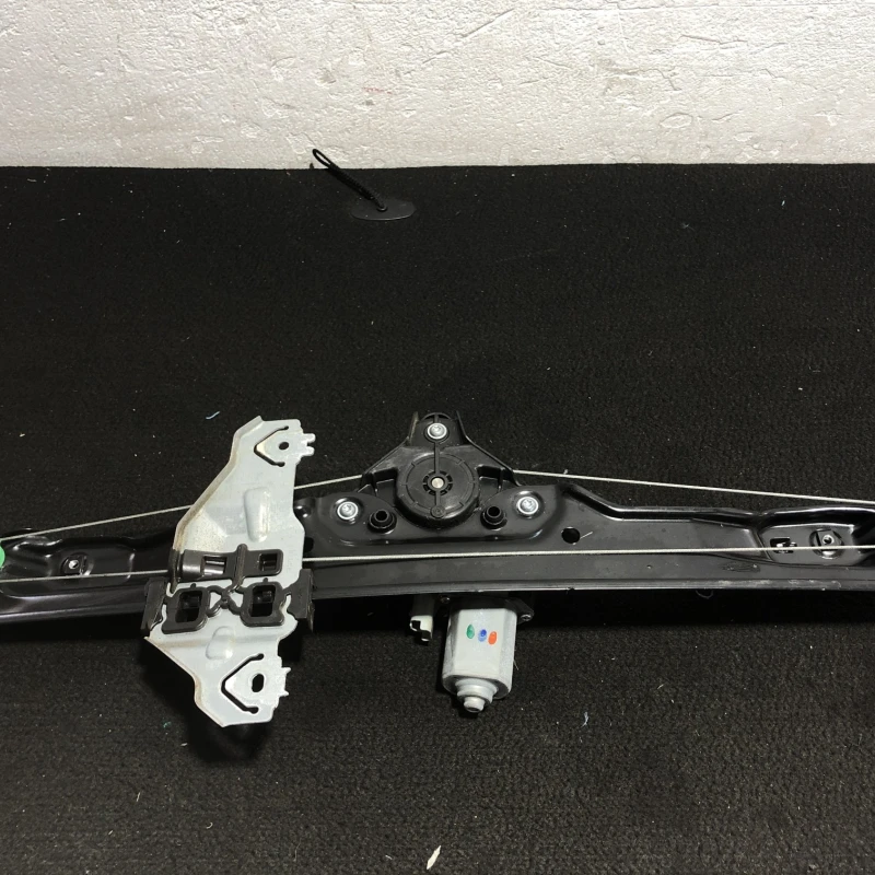 Macara geam stanga fata / Nissan Qashqai J11 2015 / Caroserie, oglinzi si faruri