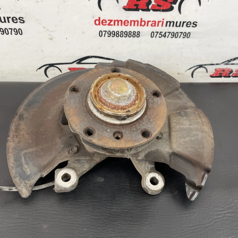 Fuzeta dreapta fata / BMW 1997 / Directie si suspensie