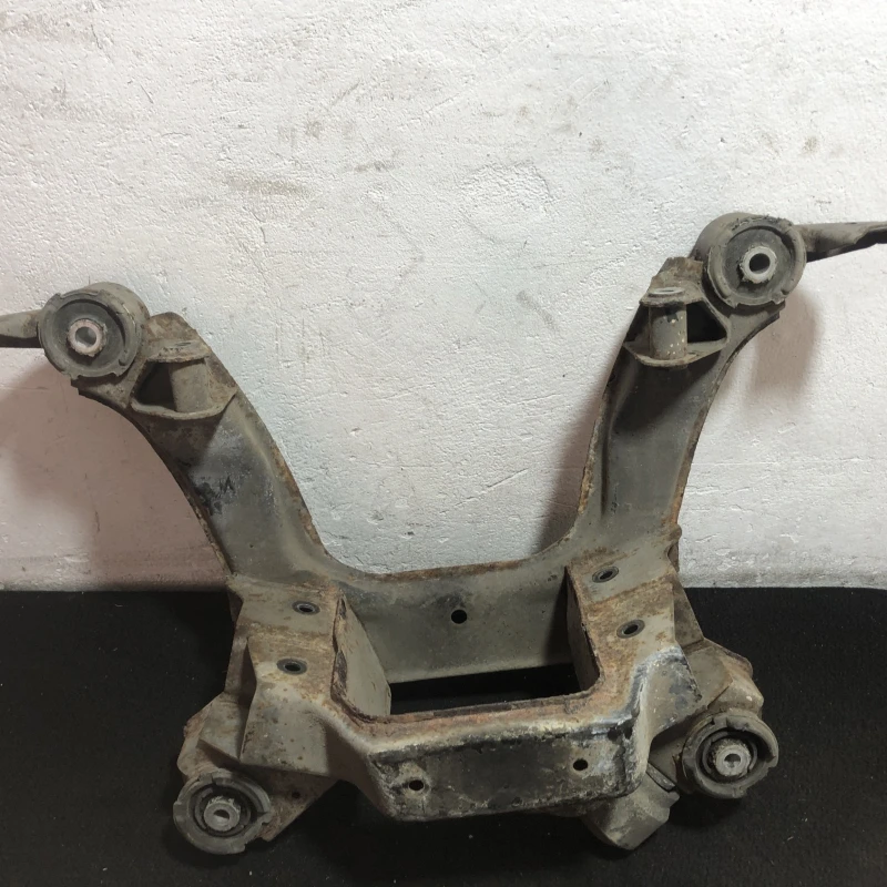 Punte spate / BMW   1997 / Directie si suspensie