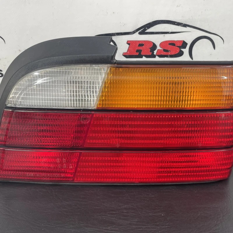 Stop dreapta caroserie / BMW Seria 3 E36 1997 / Caroserie, oglinzi si faruri