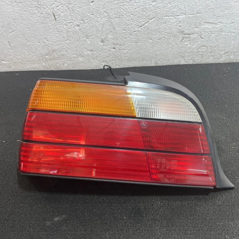 Stop stanga caroserie / BMW Seria 3 E36 1997 / Caroserie, oglinzi si faruri