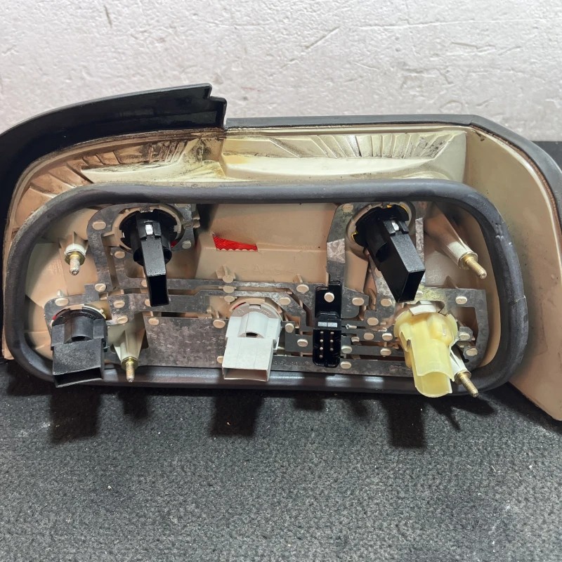 Stop stanga caroserie / BMW Seria 3 E36 1997 / Caroserie, oglinzi si faruri