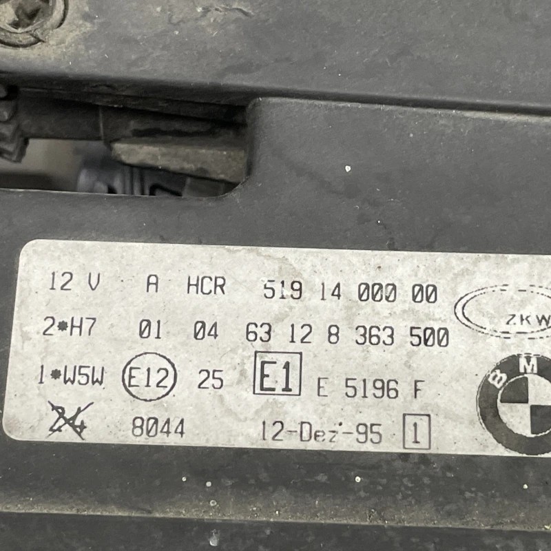 Far dreapta de sticla EUROPA / BMW Seria 3 E36 1997 / Caroserie, oglinzi si faruri
