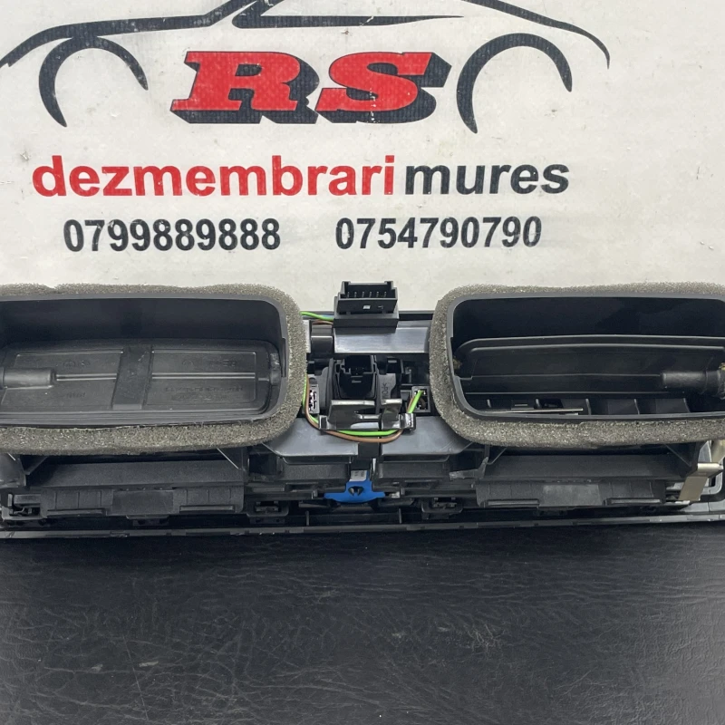 Grila aer bord / BMW Seria 1 F20 2012 / Interior
