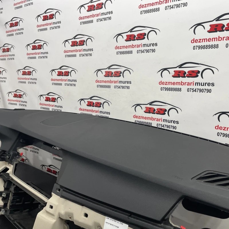 Plansa bord / BMW Seria 5 F10 2011 / Interior