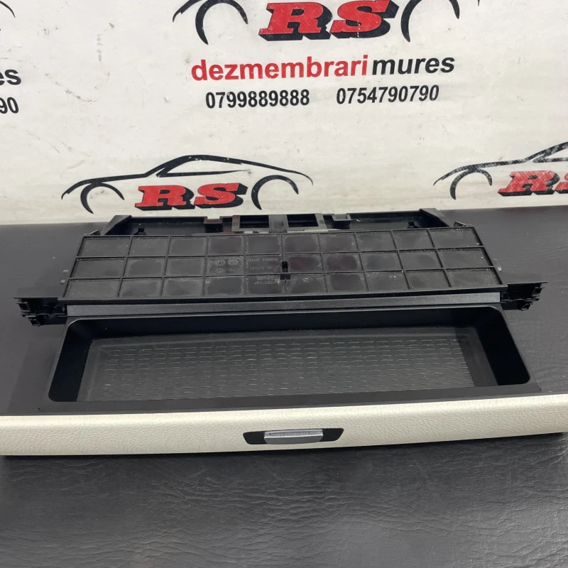 Compartiment stocare / BMW Seria 5 F07 2011 / Interior