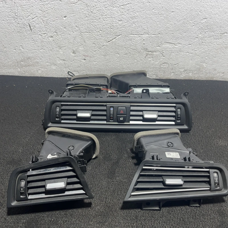 Grila aer bord BMW 