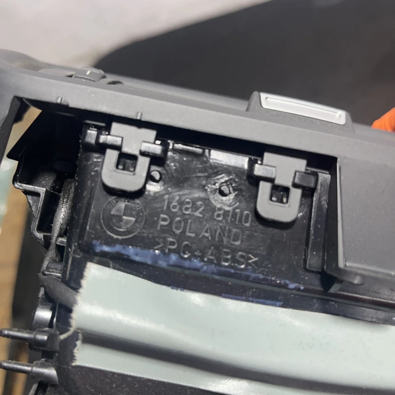 Grila aer bord / BMW Seria 5 F10 2011 / Interior