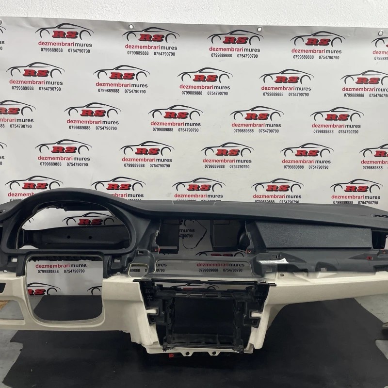 Plansa bord BMW Seria 5 F07 2011