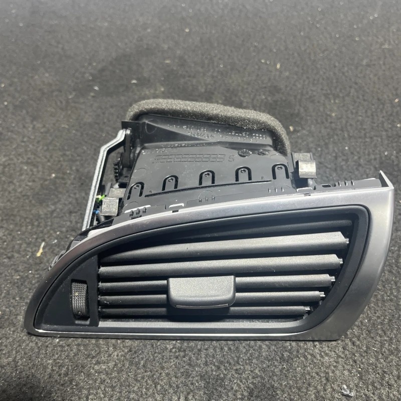 Grila aer bord / Audi A6 C7 2013 / Interior